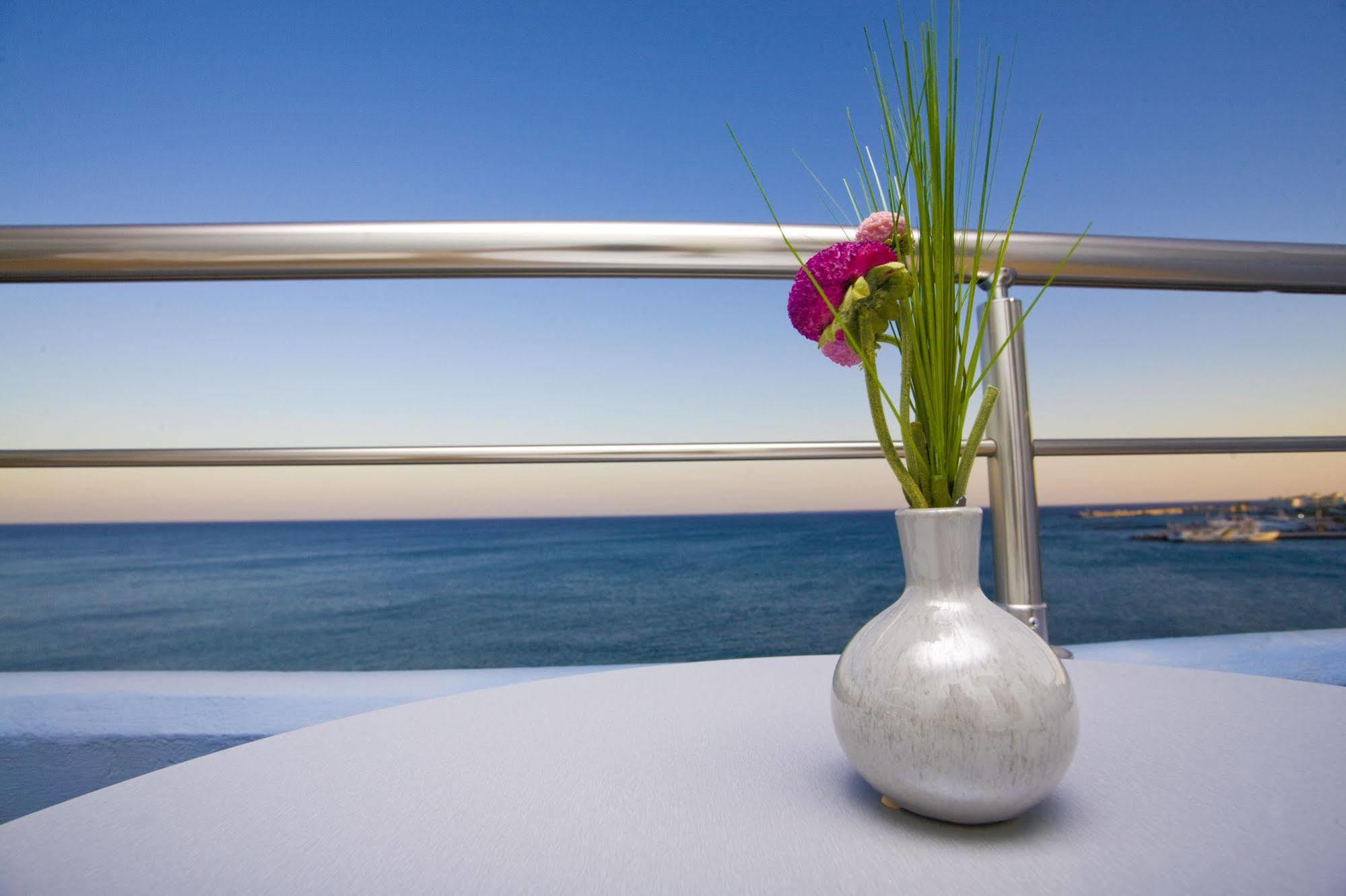 Astron Hotel Ierapetra  Exterior photo